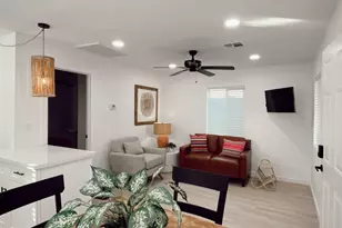 2502 N 29th Pl, Phoenix, AZ 85008 - Photo 3