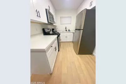 2502 N 29th Place #1, Phoenix, AZ 85008 - Photo 5