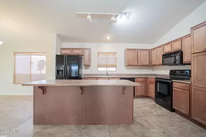 12813 W Valentine Avenue, El Mirage, AZ 85335 - Photo 13