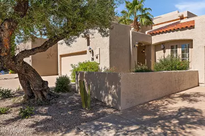 2626 E Arizona Biltmore Circle #20, Phoenix, AZ 85016 - Photo 1