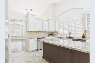 1635 W Wisteria Drive, Chandler, AZ 85248 - Photo 11