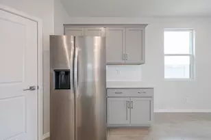 22947 W Monona Ln, Surprise, AZ 85387 - Photo 11