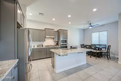 19016 W Rancho Drive, Litchfield Park, AZ 85340 - Photo 9