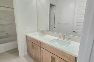 9827 S 11th St, Phoenix, AZ 85042 - Photo 33