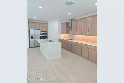 9827 S 11th Street, Phoenix, AZ 85042 - Photo 13