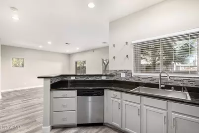 3006 N 37th Street #8, Phoenix, AZ 85018 - Photo 13