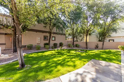 3006 N 37th Street #8, Phoenix, AZ 85018 - Photo 7