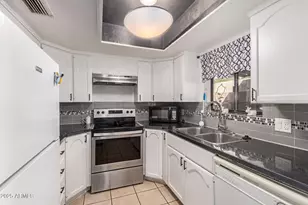 7143 N 63rd Dr, Glendale, AZ 85301 - Photo 1