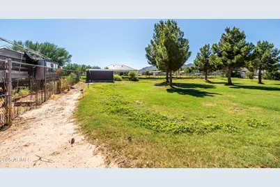 18635 E Happy Road, Queen Creek, AZ 85142 - Photo 59