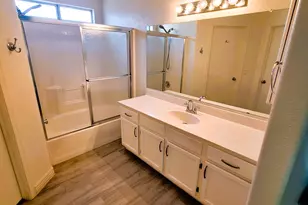 8512 W Tuckey Ln, Glendale, AZ 85305 - Photo 17