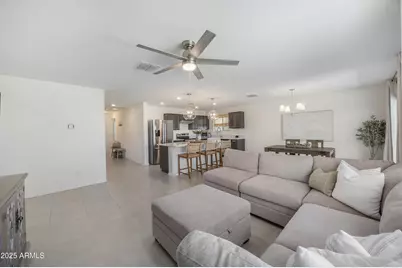 17832 W Oberlin Way, Surprise, AZ 85387 - Photo 9