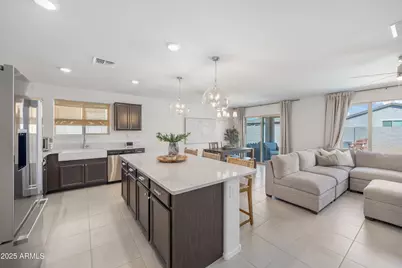 17832 W Oberlin Way, Surprise, AZ 85387 - Photo 13