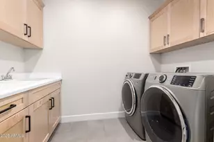 39785 N Collins Ln, San Tan Valley, AZ 85140 - Photo 19