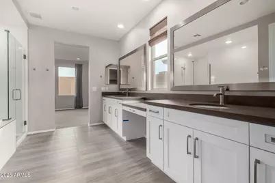 39807 N Collins Lane, San Tan Valley, AZ 85140 - Photo 17