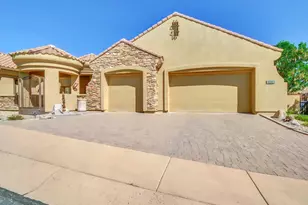 2732 E Friess Dr, Phoenix, AZ 85032 - Photo 13