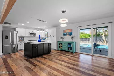 8326 E Crestwood Way, Scottsdale, AZ 85250 - Photo 19