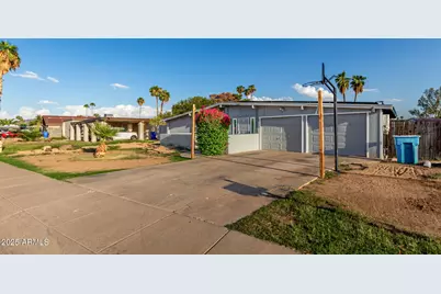 3807 W Mercer Lane, Phoenix, AZ 85029 - Photo 3