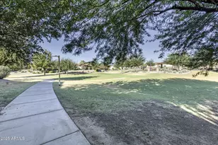 3927 E Blue Spruce Ln, Gilbert, AZ 85298 - Photo 25