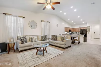 3927 E Blue Spruce Lane, Gilbert, AZ 85298 - Photo 5