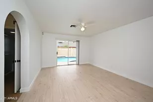 7301 W Canterbury Dr, Peoria, AZ 85345 - Photo 23