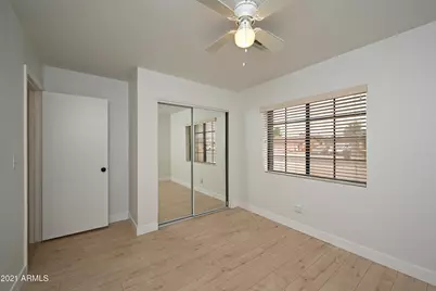 7301 W Canterbury Drive, Peoria, AZ 85345 - Photo 31