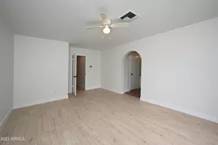 7301 W Canterbury Dr, Peoria, AZ 85345 - Photo 25