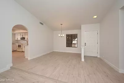 7301 W Canterbury Drive, Peoria, AZ 85345 - Photo 17