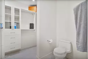 6166 N Scottsdale Rd, Paradise Valley, AZ 85253 - Photo 15