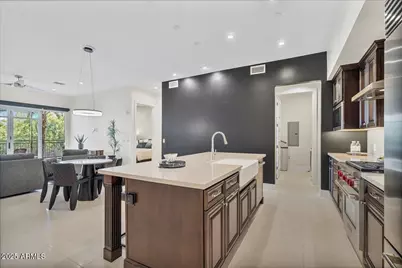 6166 N Scottsdale Road #B2001, Paradise Valley, AZ 85253 - Photo 7