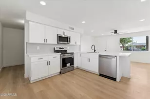 9554 E Dallas St, Mesa, AZ 85207 - Photo 11