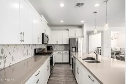 11574 W Levi Drive, Avondale, AZ 85323 - Photo 9