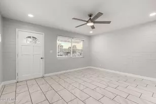 4938 W McLellan Rd, Glendale, AZ 85301 - Photo 3