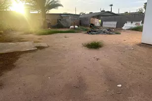 326 N 39th Dr N, Phoenix, AZ 85009 - Photo 11