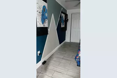 326 N 39th Drive N, Phoenix, AZ 85009 - Photo 9