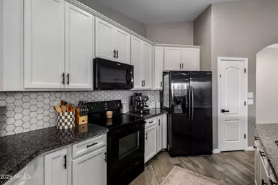 10334 E Corbin Avenue, Mesa, AZ 85212 - Photo 19