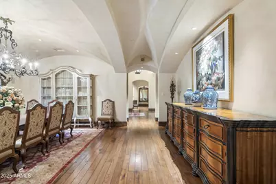 5902 E Arcadia Lane, Phoenix, AZ 85018 - Photo 17