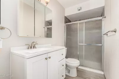 18046 N 20th Avenue, Phoenix, AZ 85023 - Photo 17