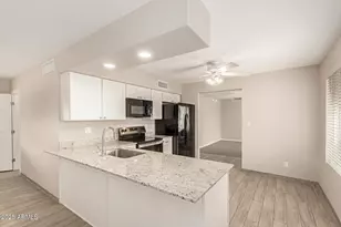 18046 N 20th Ave, Phoenix, AZ 85023 - Photo 13