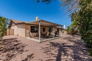 11449 S Iroquois Dr, Phoenix, AZ 85044 - Photo 33