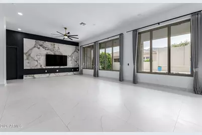 11312 E Greenway Road, Scottsdale, AZ 85255 - Photo 7