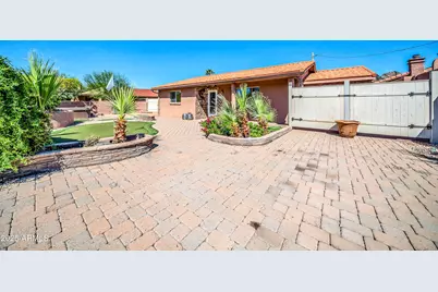 1448 E Royal Palm Road, Phoenix, AZ 85020 - Photo 37