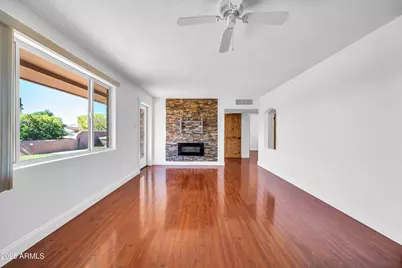 1448 E Royal Palm Road, Phoenix, AZ 85020 - Photo 9