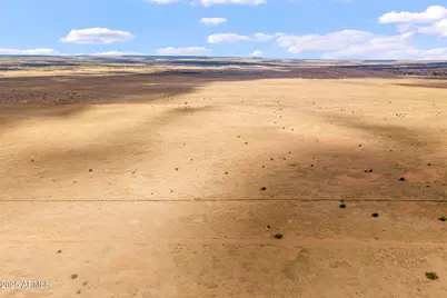 1 N 6121 -- #B, Saint Johns, AZ 85936 - Photo 5