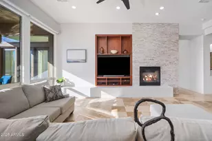 10302 S 16th Ave, Phoenix, AZ 85041 - Photo 27