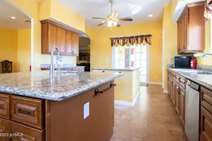 24235 W Pinnacle Vista Ln, Wittmann, AZ 85361 - Photo 23