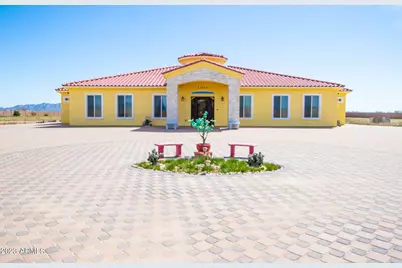 24235 W Pinnacle Vista Lane, Wittmann, AZ 85361 - Photo 9