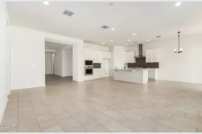 10935 N 164th Court, Surprise, AZ 85388 - Photo 7