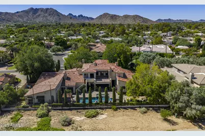 9547 N 55th Street, Paradise Valley, AZ 85253 - Photo 1