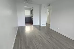 7114 N 66th Dr, Glendale, AZ 85301 - Photo 3
