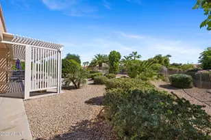 19925 N Half Moon Dr, Surprise, AZ 85374 - Photo 31